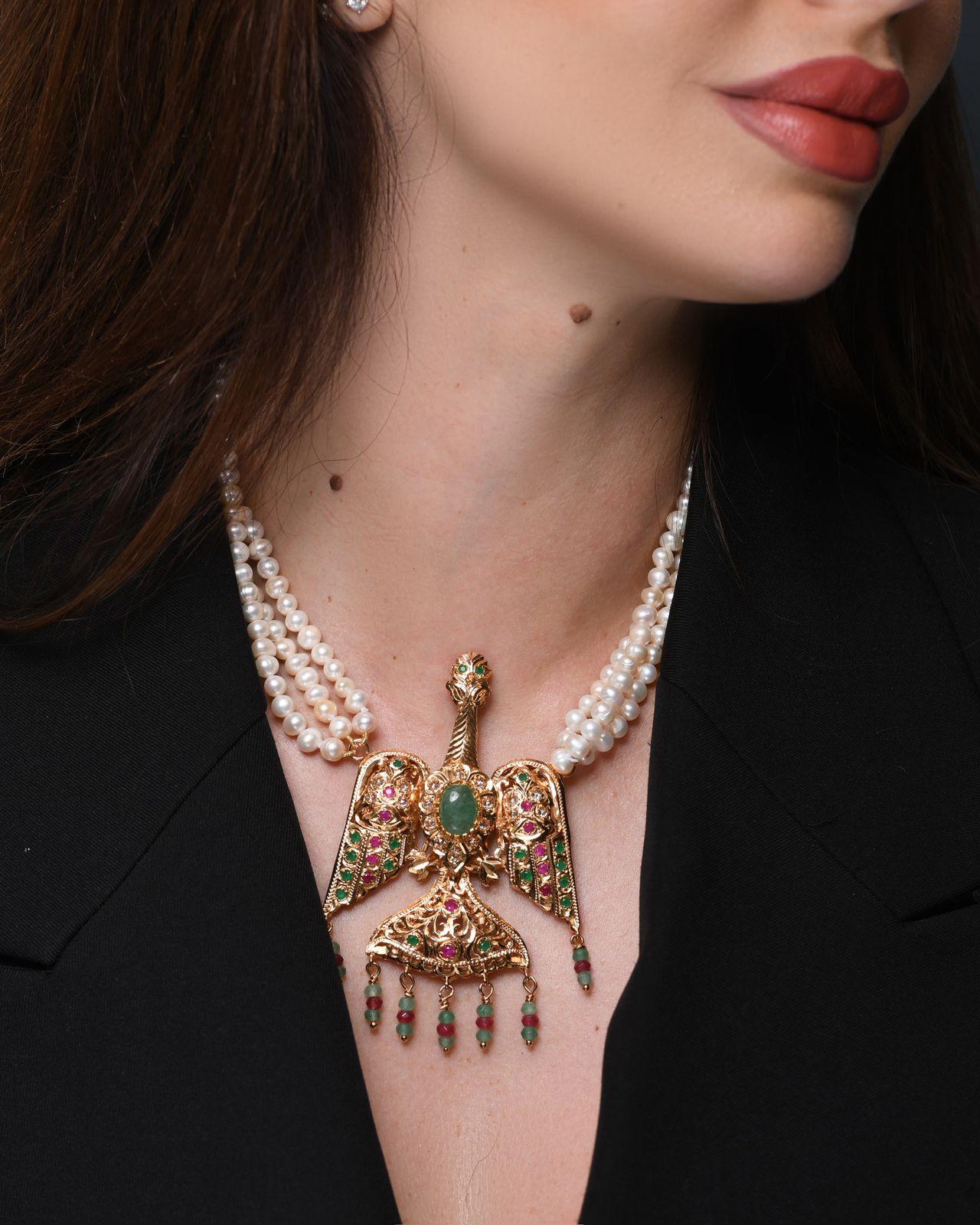 Collier Dylara