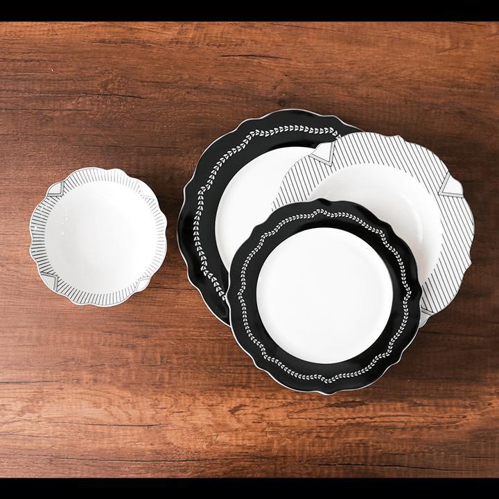 Service de Table 24 Pcs avec Détails Noir En Céramique