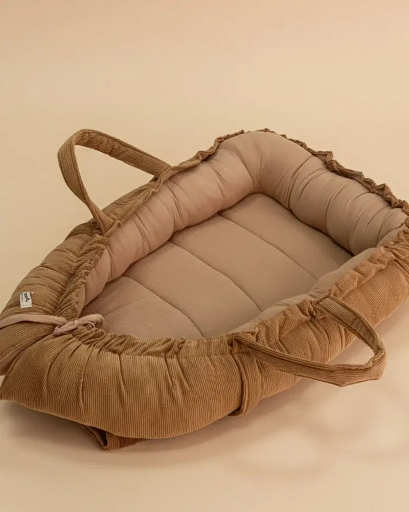 Couffin en velours côtelé