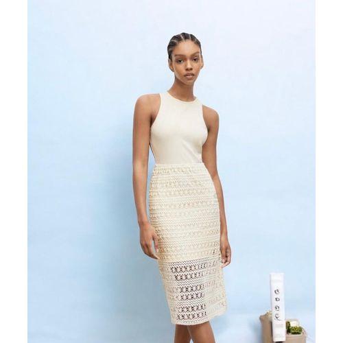 Robe sans manches moulante à encolure ronde