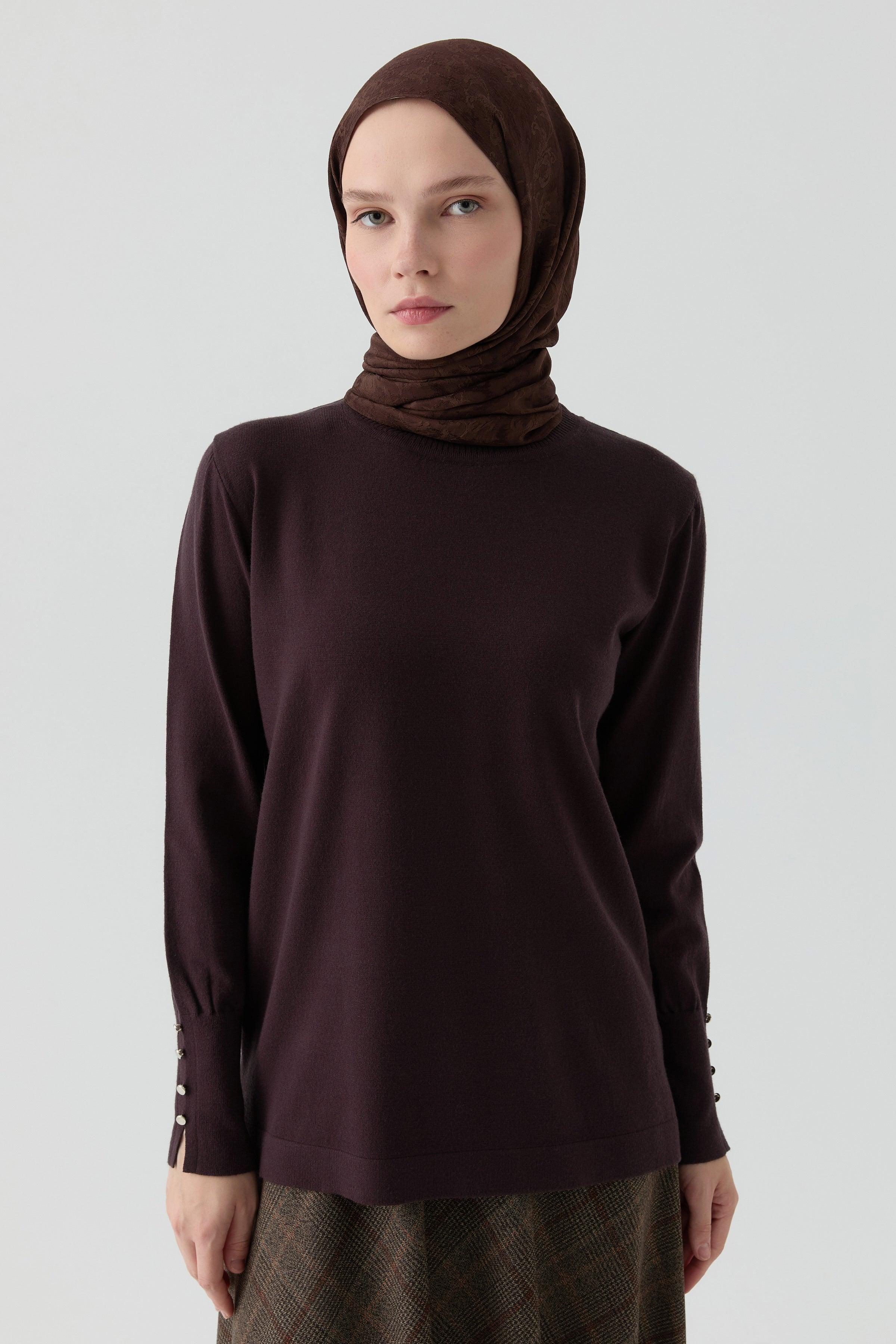 Pull Col Rond avec Détails Boutons aux Manches - Café