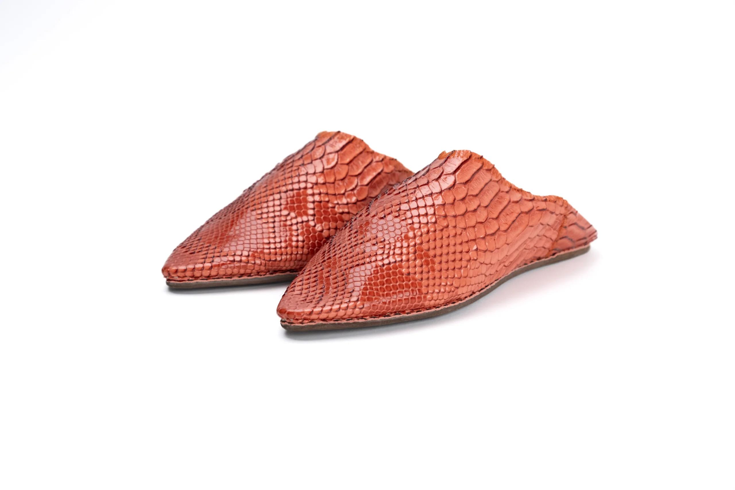 Chaussons marocains uniques de couleur orange