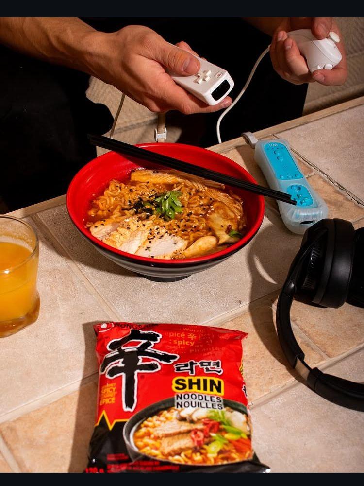 Nouilles coréennes épicées "Shin" de vegan halal