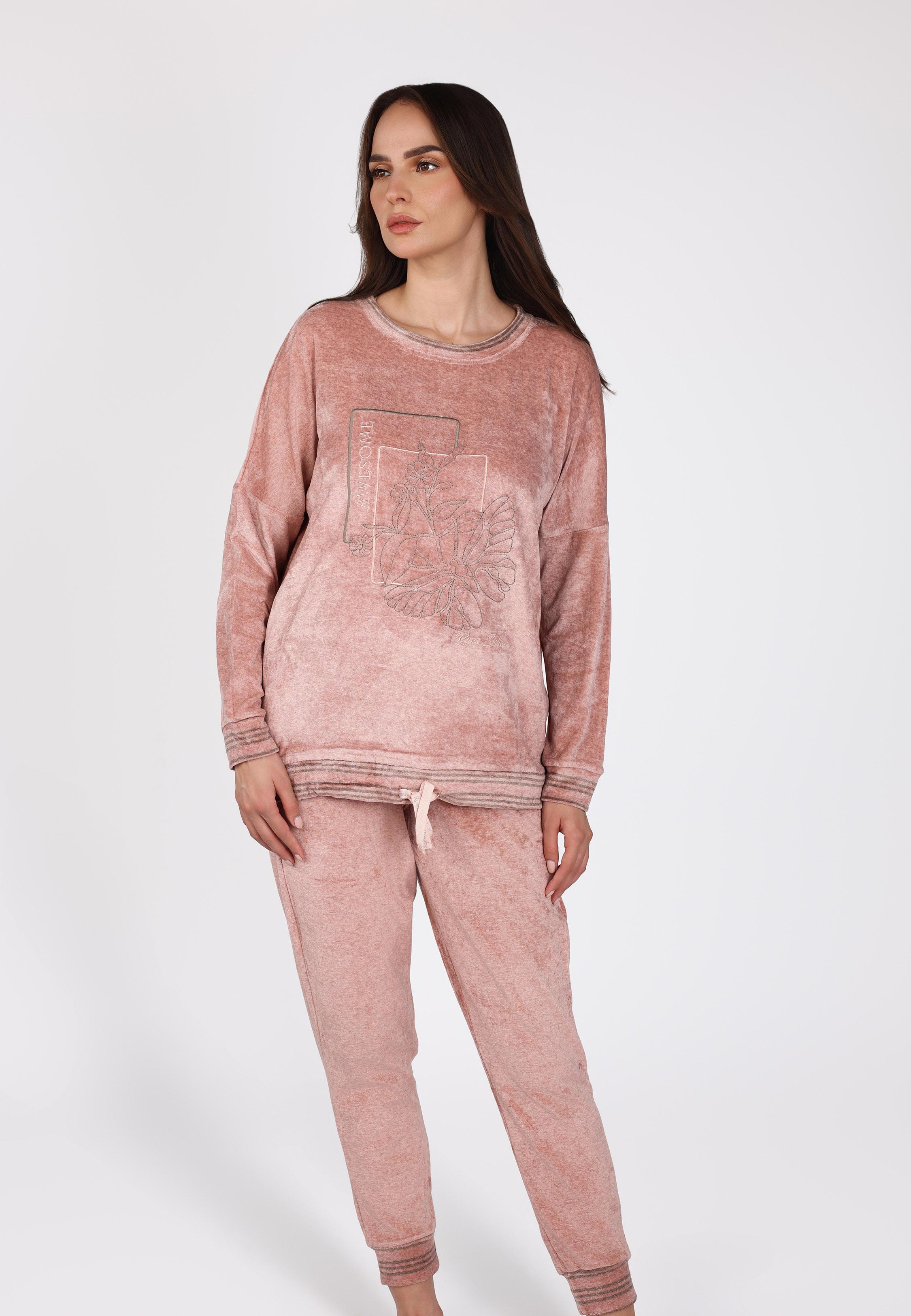 Pyjama rose à motif brodé - Collection La Douceur d’hiver