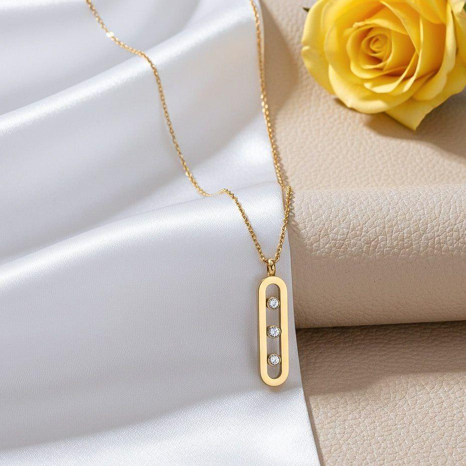 Collier Pendentif Ovale Mobile 3 Zircons Scintillants