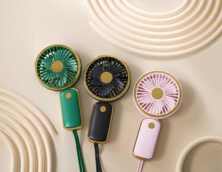 Mini Ventilateur Puissant de Poche au Design et Fil Qui Facilite le Portage ( couleurs aléatoires )