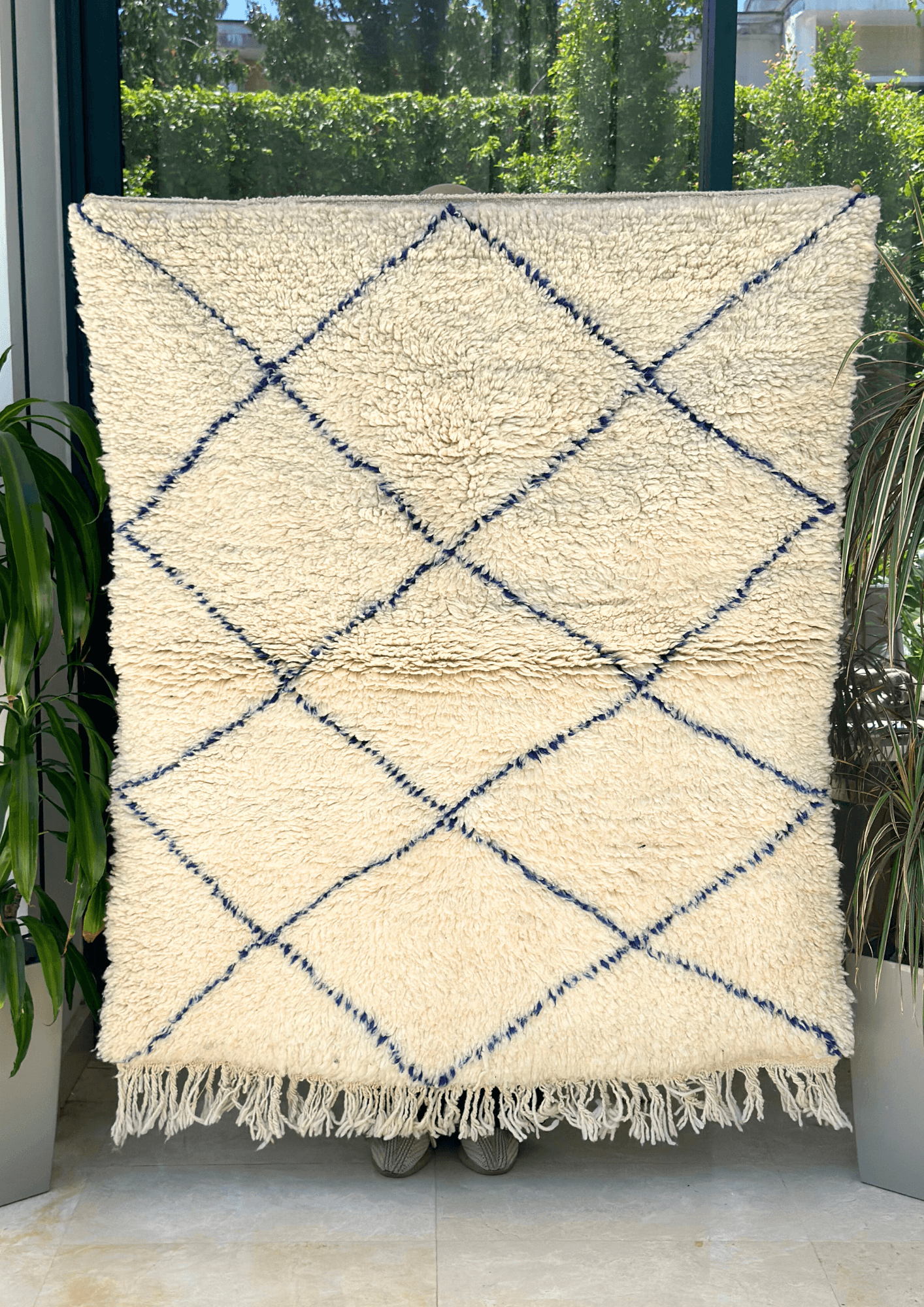 Tapis berbère Beni Ouarain crème à losanges bleu 100% laine de mouton - 130cm / 145cm