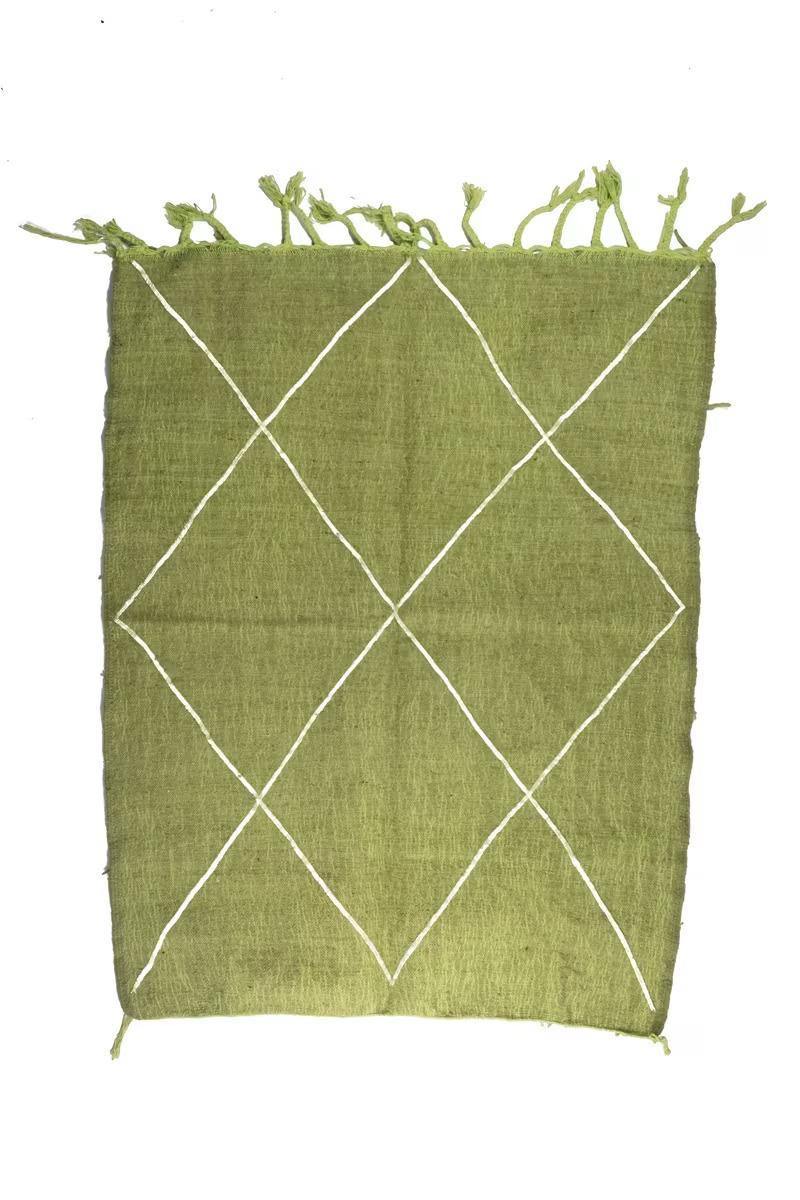 Tapis marocain vert olive - motifs géométriques tissés à la main