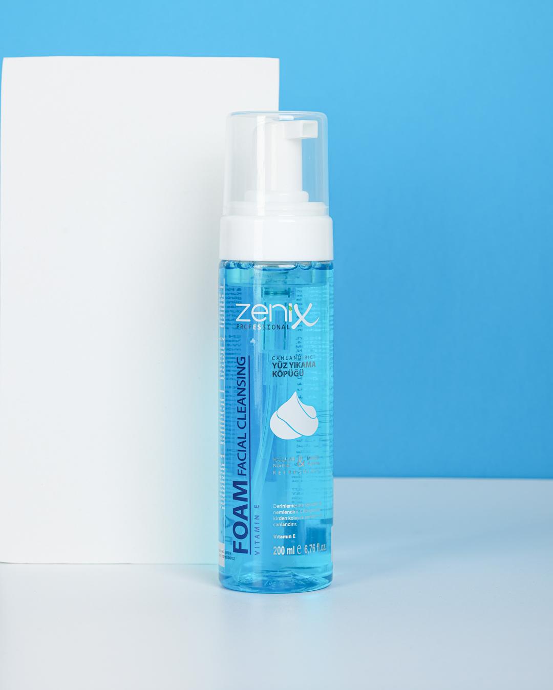 Mousse Nettoyante Visage à la Vitamine E